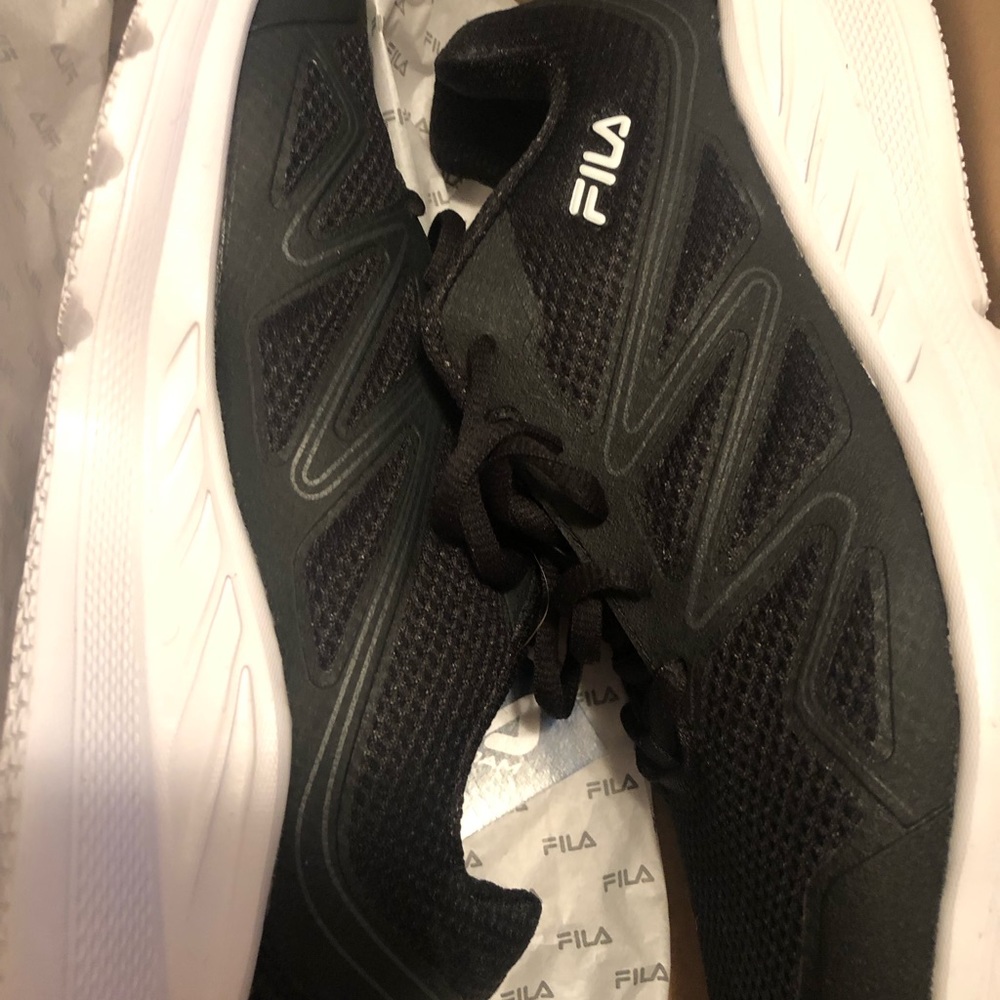 Ladies Fila Memory Foam Athletic Shoe